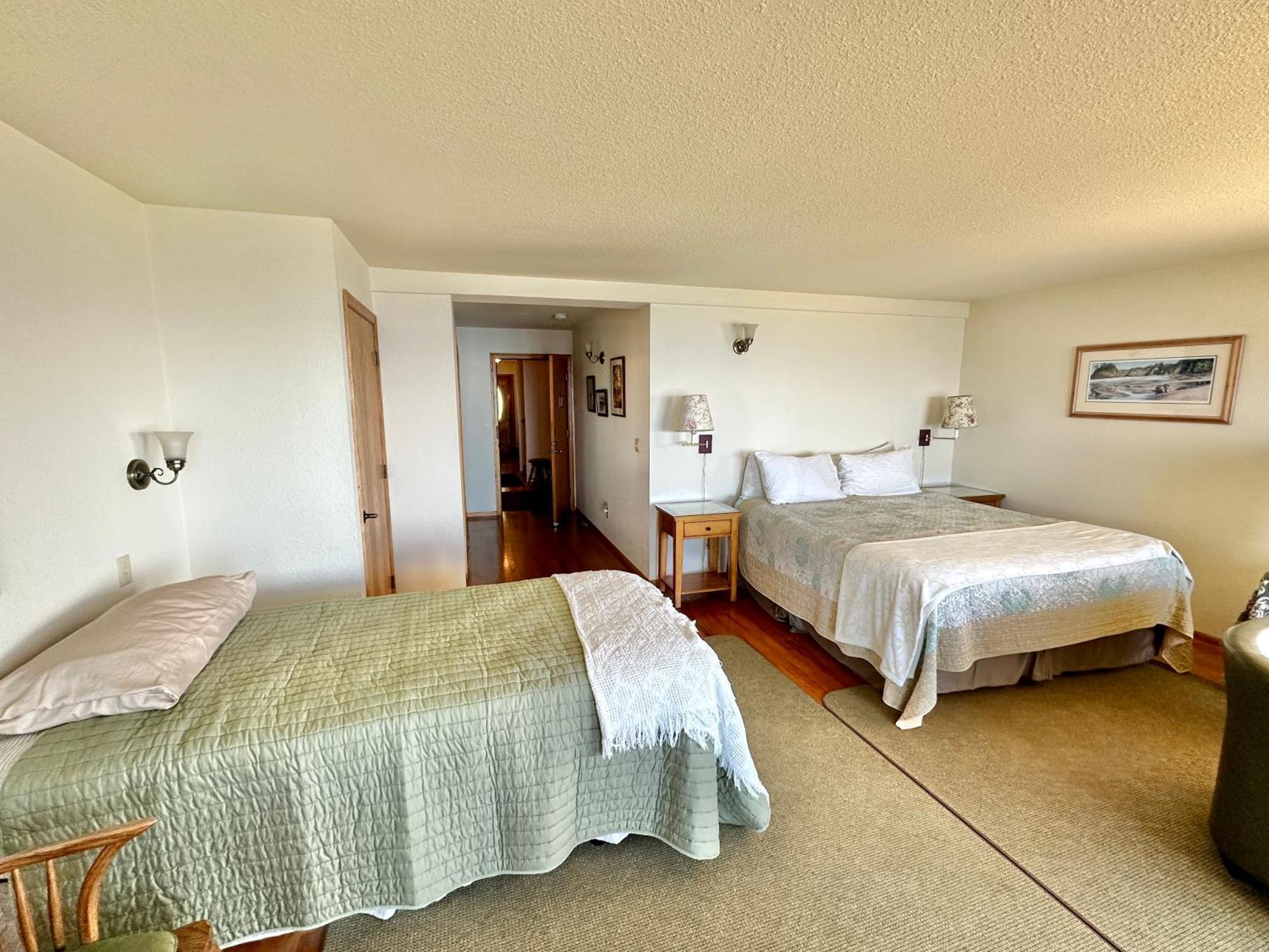 Turtle Rocks Oceanfront Inn Тринидад Экстерьер фото