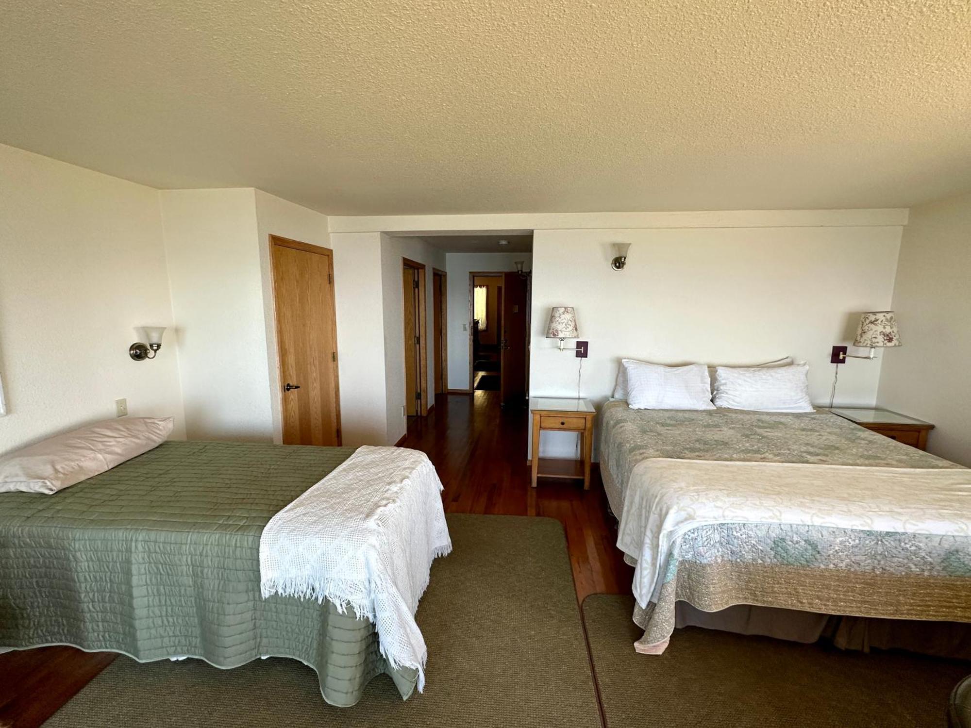 Turtle Rocks Oceanfront Inn Тринидад Экстерьер фото